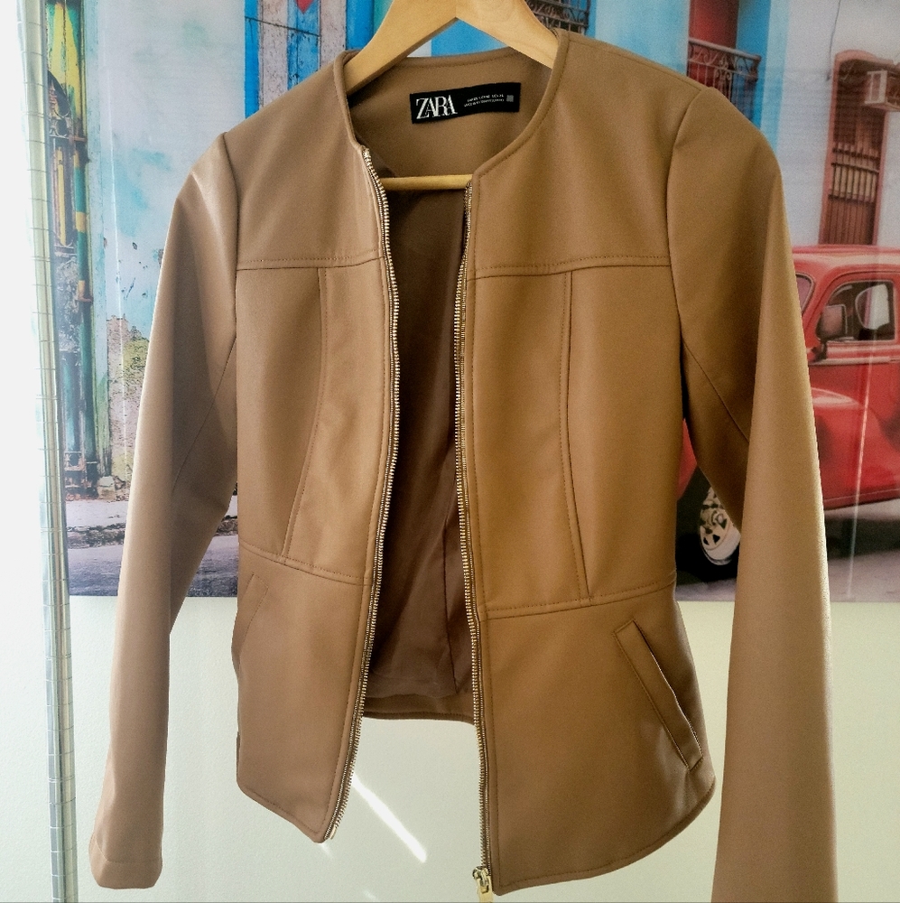 XS Zara Leather Brown Jacket with gold color zipper